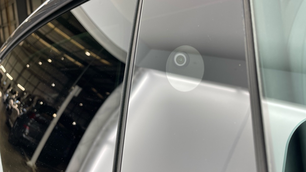 Tesla Model Y Long Range AWD 5dr Auto Electric Hatchback - Image 48