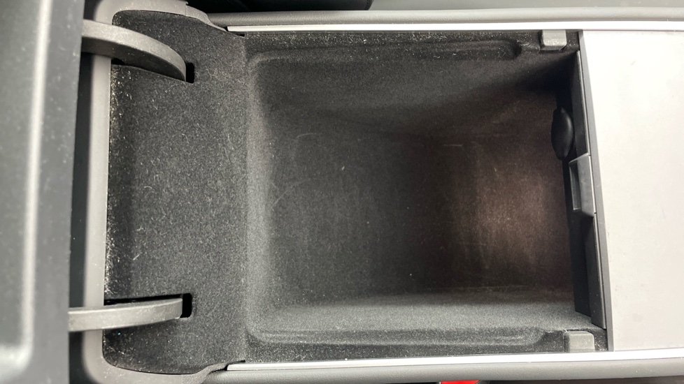 Tesla Model Y Long Range AWD 5dr Auto Electric Hatchback - Image 52