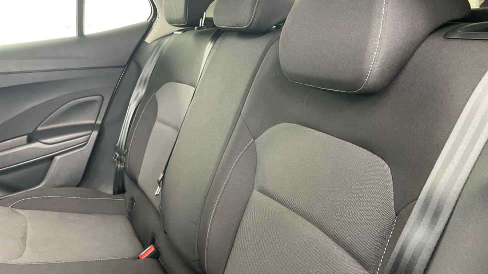 Skoda Fabia 1.0 TSI Colour Edition 5dr Petrol Hatchback - Image 12