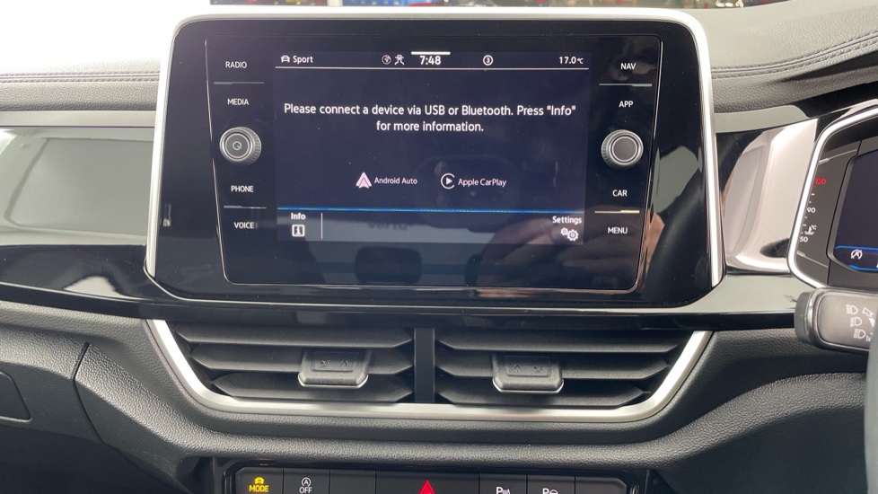 Volkswagen T-Roc 1.5 TSI R-Line 5dr DSG Petrol Hatchback - Image 60