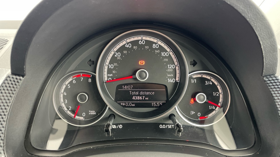 Volkswagen Up 1.0 Move Up 5dr Petrol Hatchback - Image 9