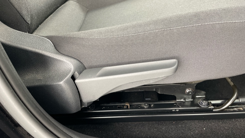 Volkswagen Up 1.0 Move Up 5dr Petrol Hatchback - Image 45