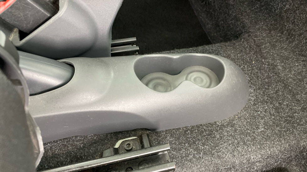 Fiat 500 1.2 Lounge 3dr [Start Stop] Petrol Hatchback - Image 31
