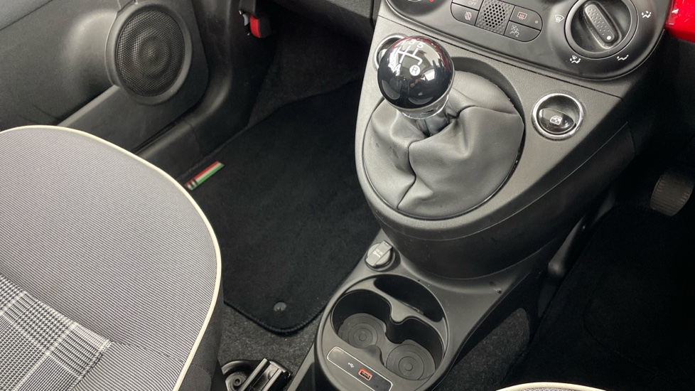 Fiat 500 1.2 Lounge 3dr Petrol Hatchback - Image 10