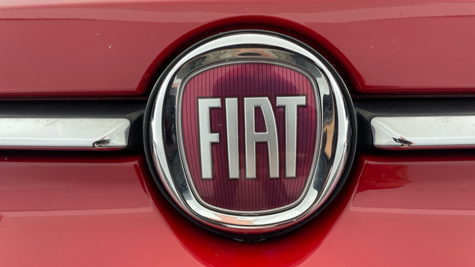 Fiat 500 1.2 Lounge 3dr Petrol Hatchback - Image 24