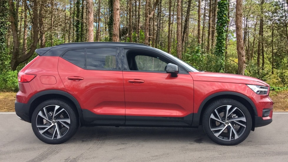 Volvo XC40 T4 FWD RDesign Pro Automatic with Convenience Pack, Used