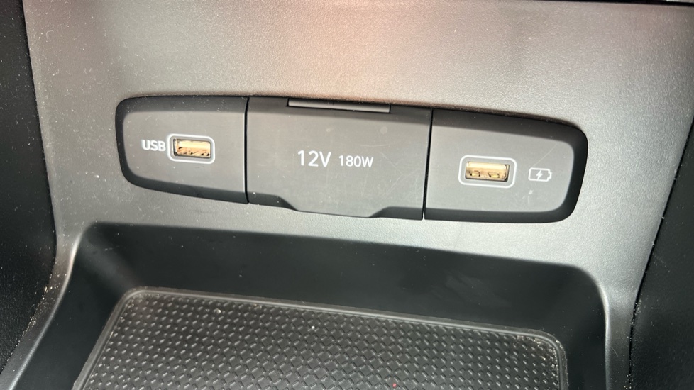 Hyundai TUCSON 1.6 TGDi SE Connect 5dr 2WD Petrol Estate - Image 27
