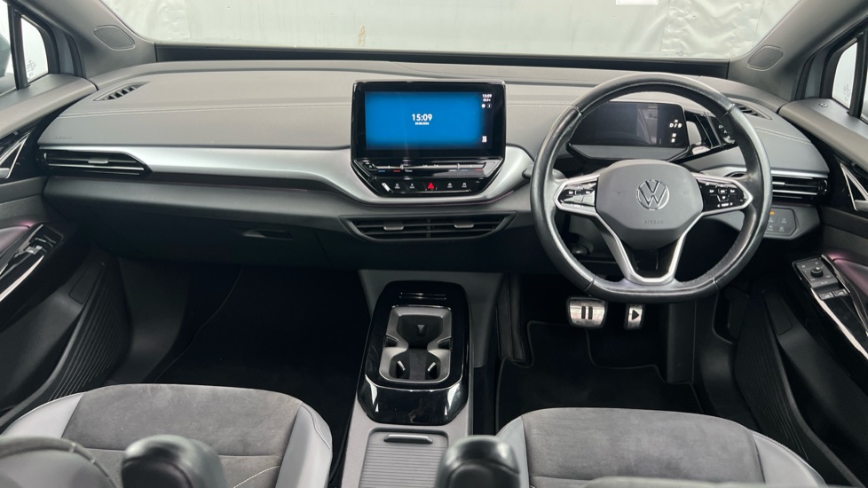Volkswagen ID.4 125kW Life Pure Perform 52kWh 5dr Auto[110kW Ch] Electric Estate - Image 10