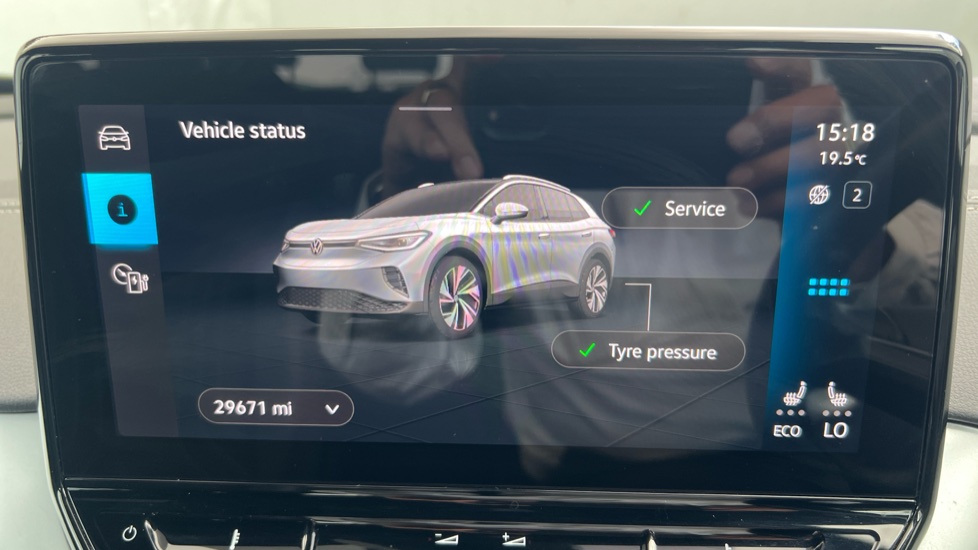 Volkswagen ID.4 125kW Life Pure Perform 52kWh 5dr Auto[110kW Ch] Electric Estate - Image 23