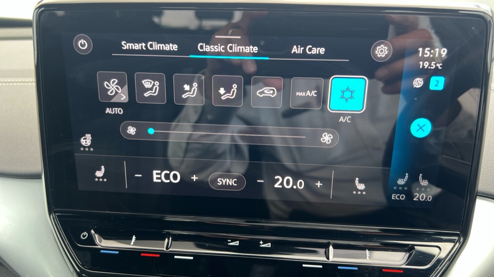 Volkswagen ID.4 125kW Life Pure Perform 52kWh 5dr Auto[110kW Ch] Electric Estate - Image 26