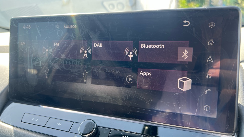 Nissan Qashqai 1.3 DiG-T MH N-Connecta 5dr Petrol Hatchback - Image 31