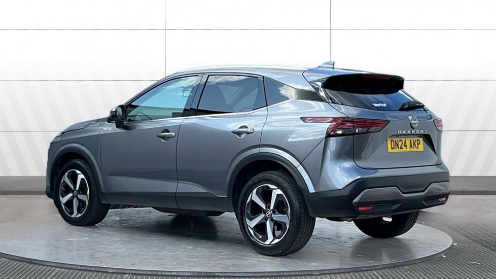 Nissan Qashqai 1.3 DiG-T MH 158 N-Connecta 5dr Xtronic Petrol Hatchback - Image 2