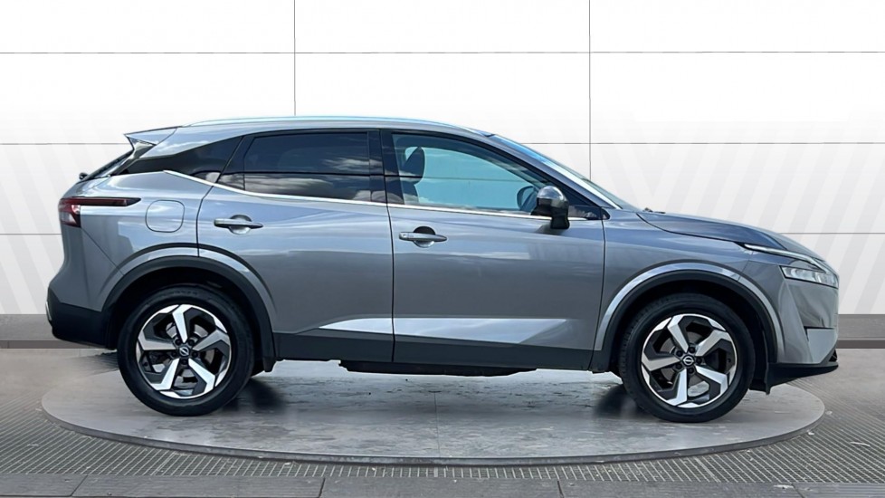 Nissan Qashqai 1.3 DiG-T MH 158 N-Connecta 5dr Xtronic Petrol Hatchback - Image 5
