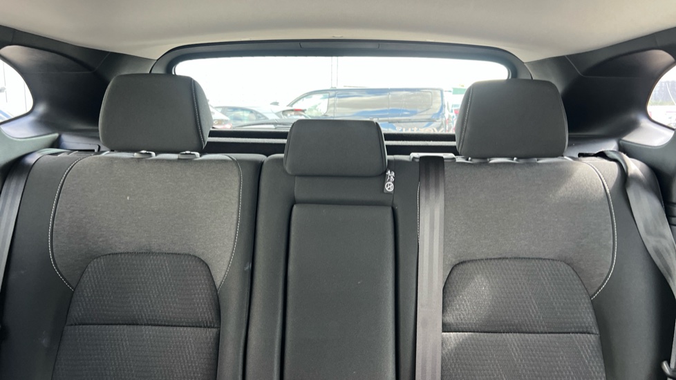 Nissan Qashqai 1.3 DiG-T MH 158 N-Connecta 5dr Xtronic Petrol Hatchback - Image 15