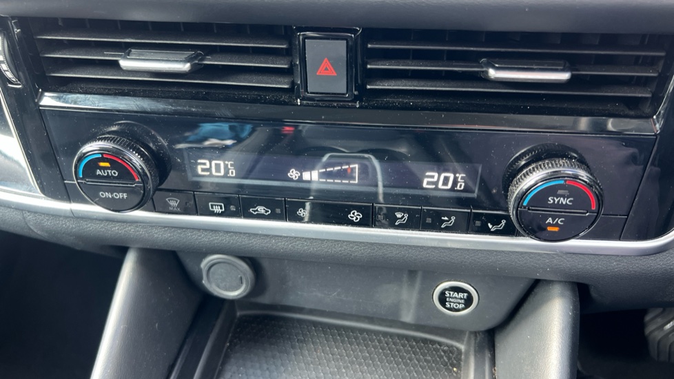 Nissan Qashqai 1.3 DiG-T MH 158 N-Connecta 5dr Xtronic Petrol Hatchback - Image 26