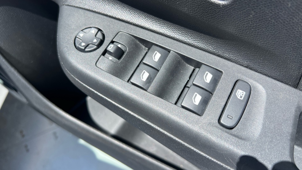 Vauxhall Corsa 1.2 GS 5dr Petrol Hatchback - Image 35