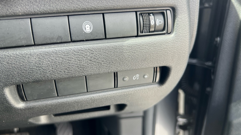 Nissan X-Trail 1.5 E-Power 204 Acenta Premium 5dr Xtronic Hybrid Station Wagon - Image 35