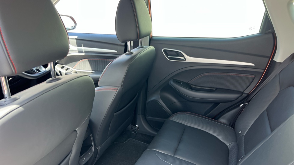 MG ZS 1.0T GDi Exclusive 5dr DCT Petrol Hatchback - Image 16