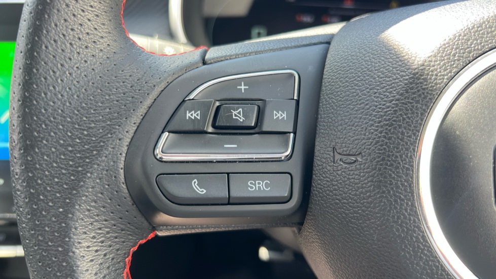 MG ZS 1.0T GDi Exclusive 5dr DCT Petrol Hatchback - Image 32