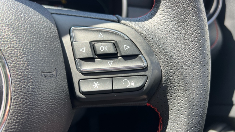MG ZS 1.0T GDi Exclusive 5dr DCT Petrol Hatchback - Image 33
