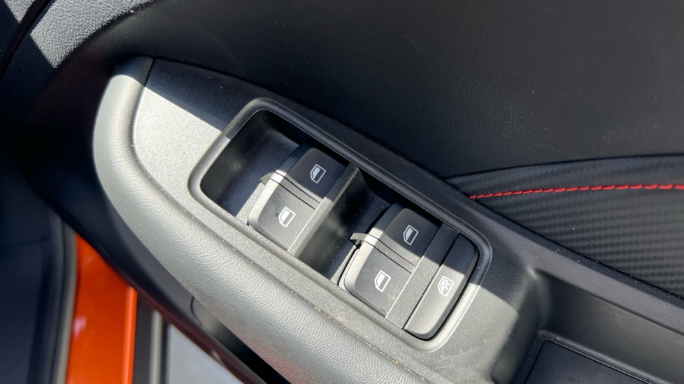 MG ZS 1.0T GDi Exclusive 5dr DCT Petrol Hatchback - Image 40