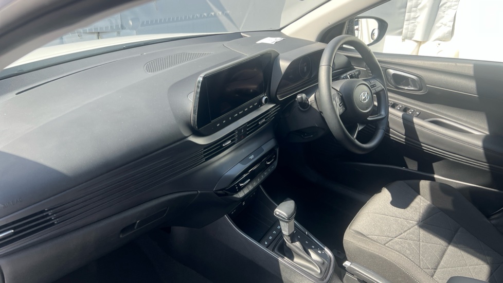 Hyundai BAYON 1.0 TGDi 48V MHEV Premium 5dr DCT Petrol Hatchback - Image 9