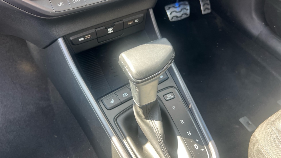 Hyundai BAYON 1.0 TGDi 48V MHEV Premium 5dr DCT Petrol Hatchback - Image 13