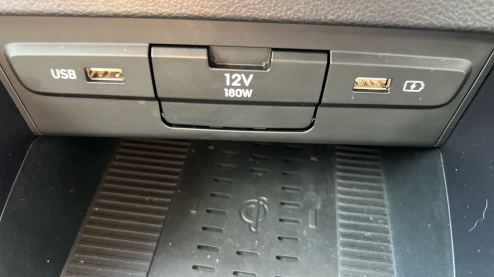 Hyundai BAYON 1.0 TGDi 48V MHEV Premium 5dr DCT Petrol Hatchback - Image 28