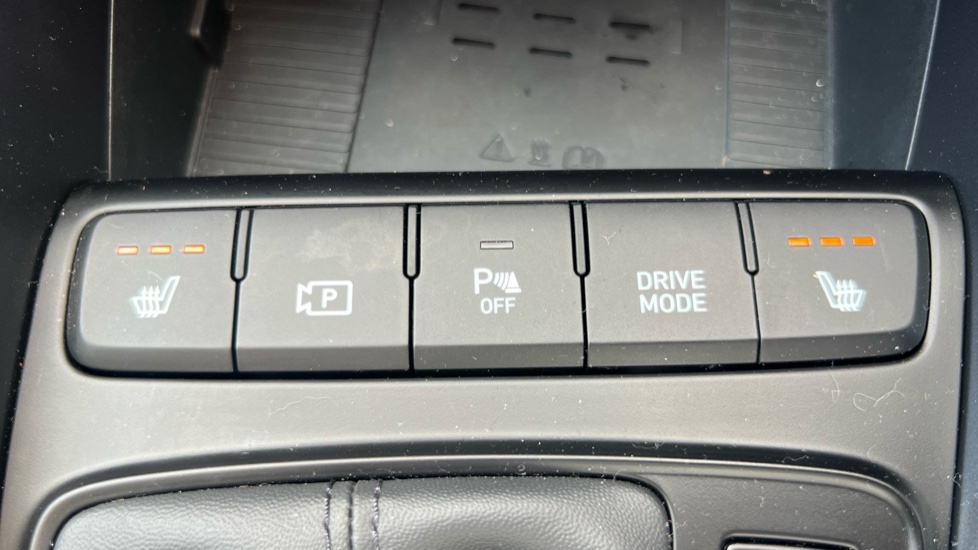 Hyundai BAYON 1.0 TGDi 48V MHEV Premium 5dr DCT Petrol Hatchback - Image 29