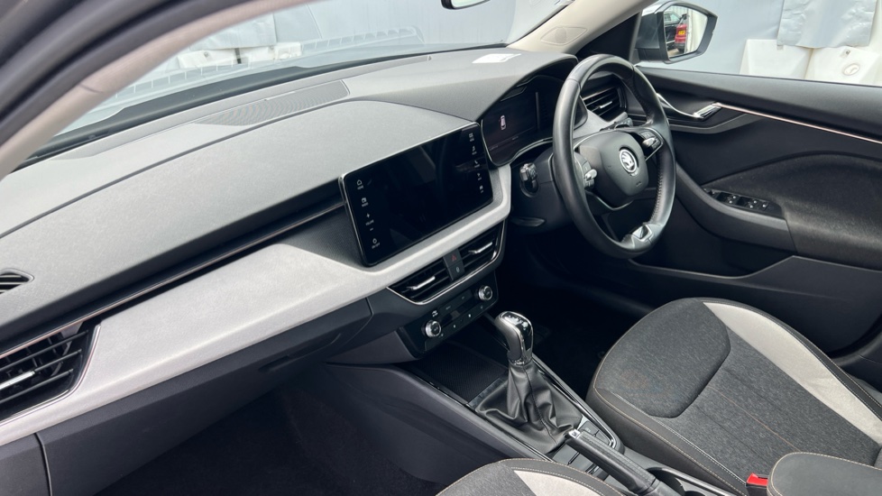 Skoda Kamiq 1.0 TSI SE L 5dr DSG Petrol Hatchback - Image 9