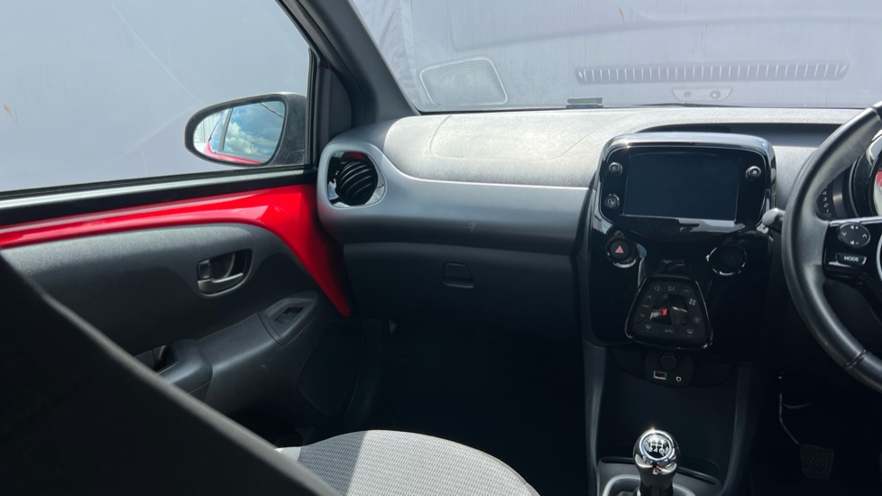Toyota Aygo 1.0 VVT-i X-Trend TSS 5dr Petrol Hatchback - Image 14
