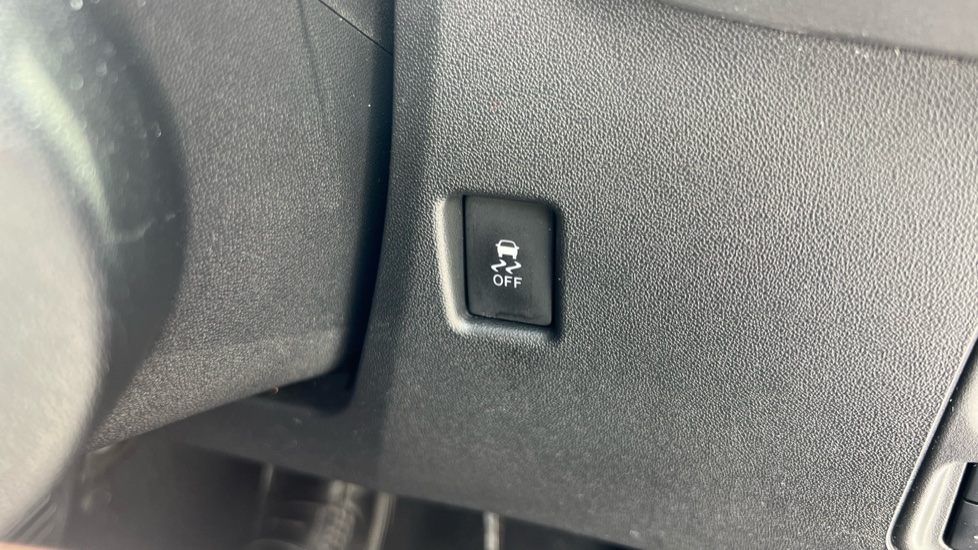 Toyota Aygo 1.0 VVT-i X-Trend TSS 5dr Petrol Hatchback - Image 35