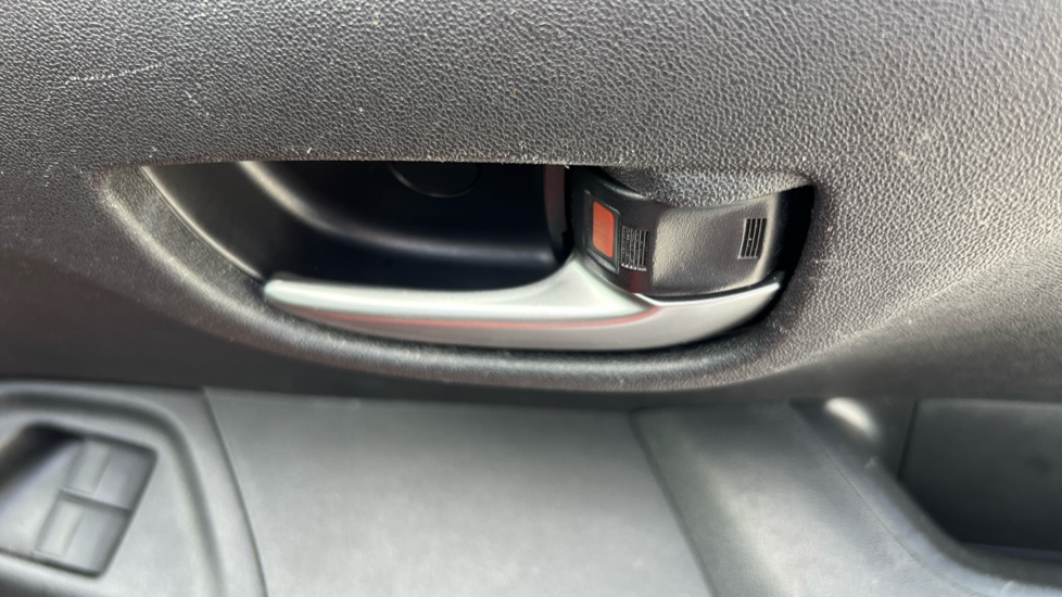 Toyota Aygo 1.0 VVT-i X-Trend TSS 5dr Petrol Hatchback - Image 36