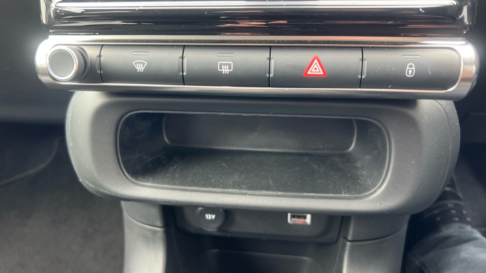 Citroen C3 1.2 PureTech C-Series Edition 5dr Petrol Hatchback - Image 25