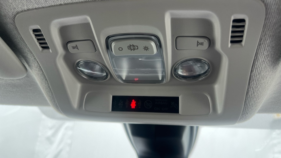 Citroen C3 1.2 PureTech C-Series Edition 5dr Petrol Hatchback - Image 27