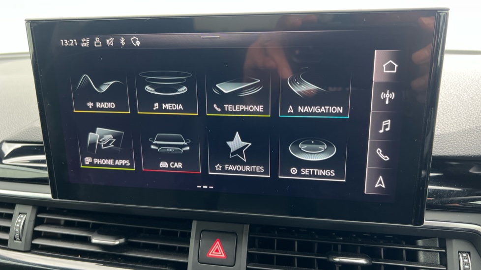Audi A4 35 TFSI Black Edition 5dr S Tronic Petrol Estate - Image 21