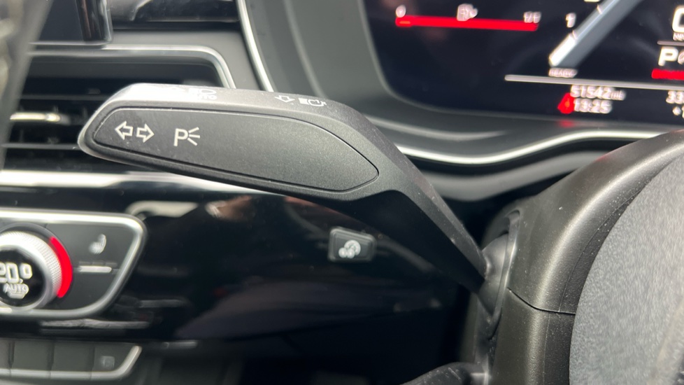 Audi A4 35 TFSI Black Edition 5dr S Tronic Petrol Estate - Image 38