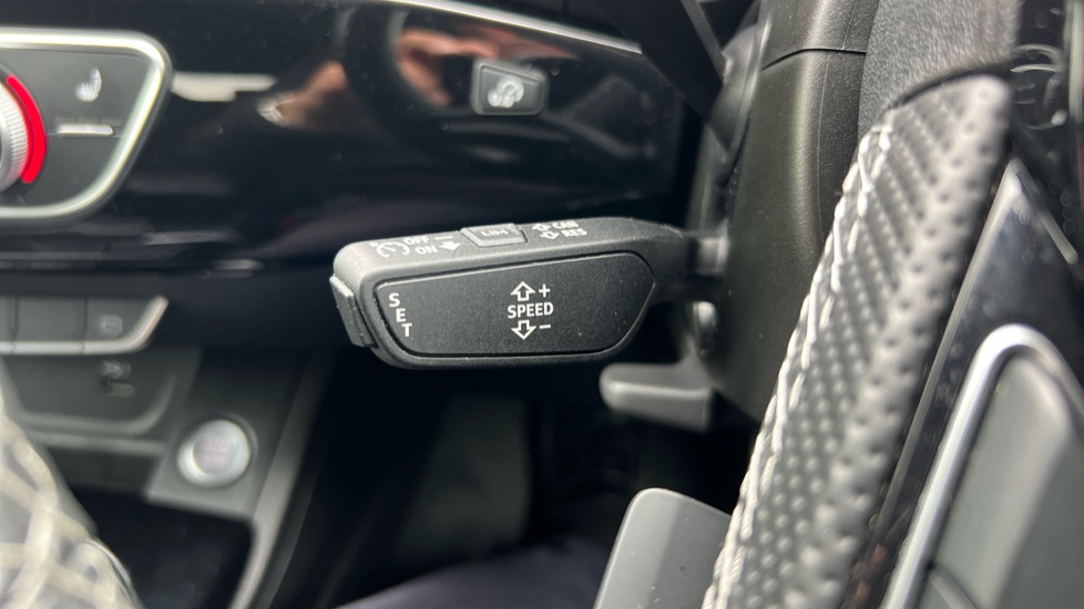 Audi A4 35 TFSI Black Edition 5dr S Tronic Petrol Estate - Image 39