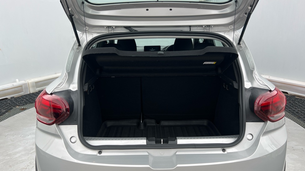 Dacia Sandero Stepway 1.0 TCe Expression 5dr Petrol Hatchback - Image 4