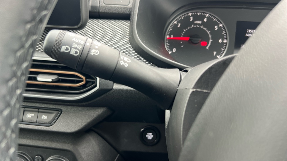 Dacia Sandero Stepway 1.0 TCe Expression 5dr Petrol Hatchback - Image 31