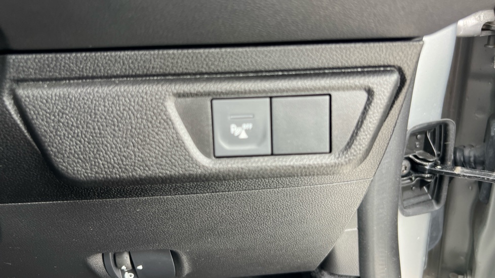 Dacia Sandero Stepway 1.0 TCe Expression 5dr Petrol Hatchback - Image 34