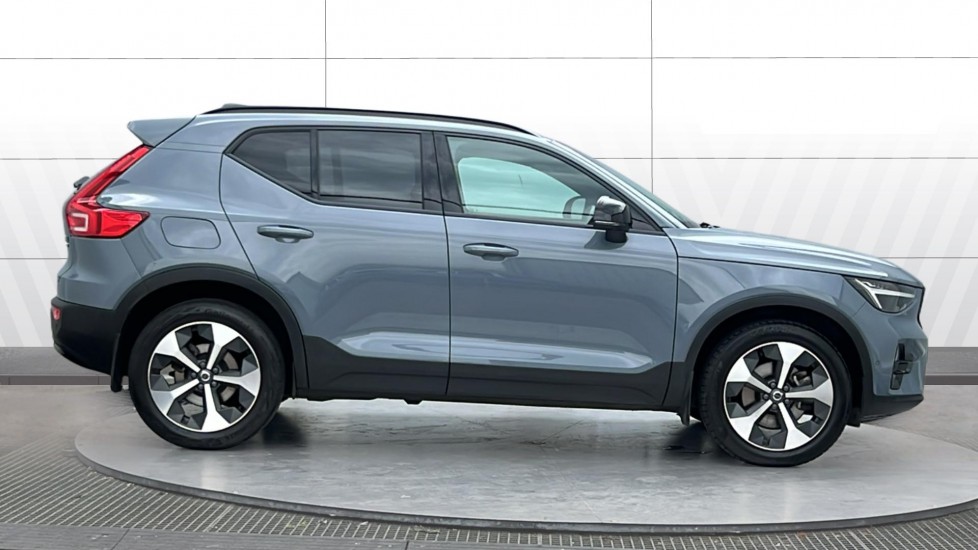Volvo XC40 2.0 B4P Plus Dark 5dr AWD Auto Petrol Estate - Image 5