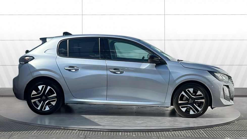 Peugeot 208 1.2 PureTech 100 Allure 5dr Petrol Hatchback - Image 5