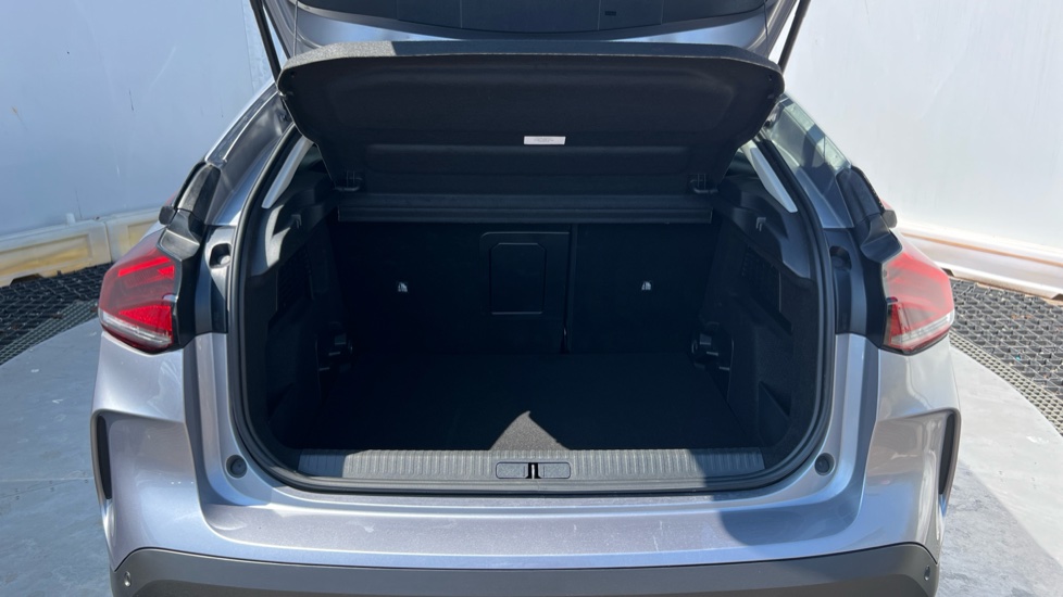 Citroen C4 1.2 PureTech [130] Max 5dr Auto Petrol Hatchback - Image 4
