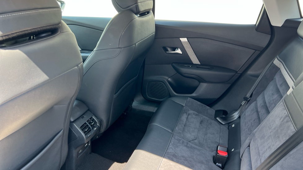 Citroen C4 1.2 PureTech [130] Max 5dr Auto Petrol Hatchback - Image 16