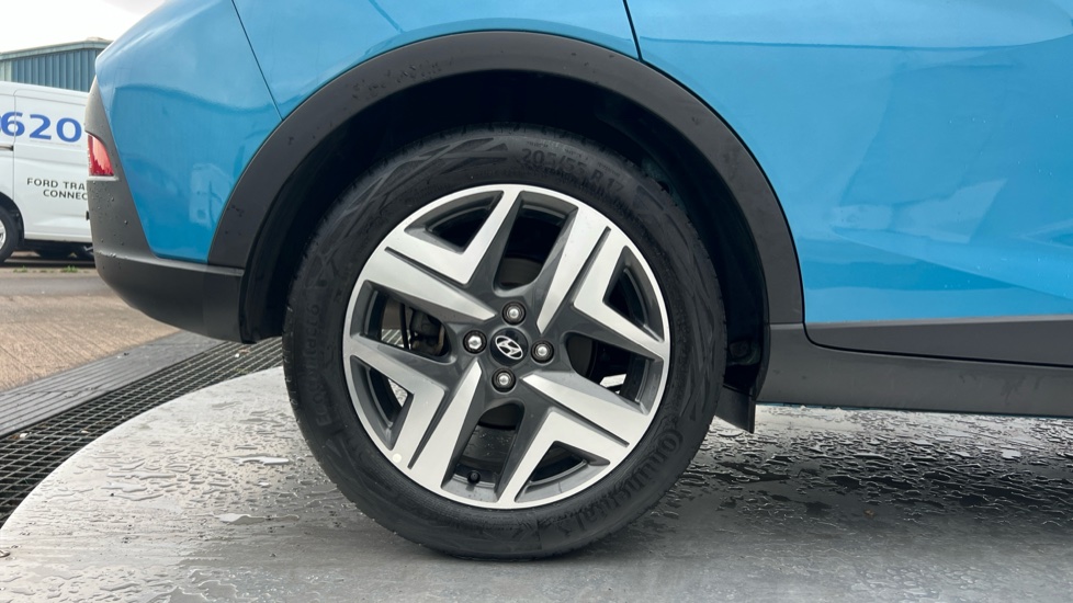 Hyundai BAYON 1.0 TGDi 48V MHEV Premium 5dr DCT Petrol Hatchback - Image 7