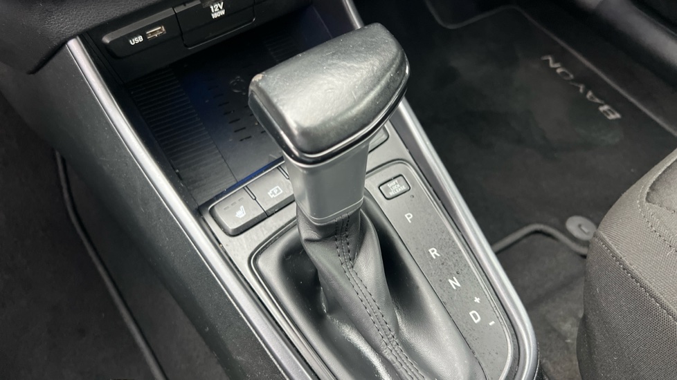 Hyundai BAYON 1.0 TGDi 48V MHEV Premium 5dr DCT Petrol Hatchback - Image 13