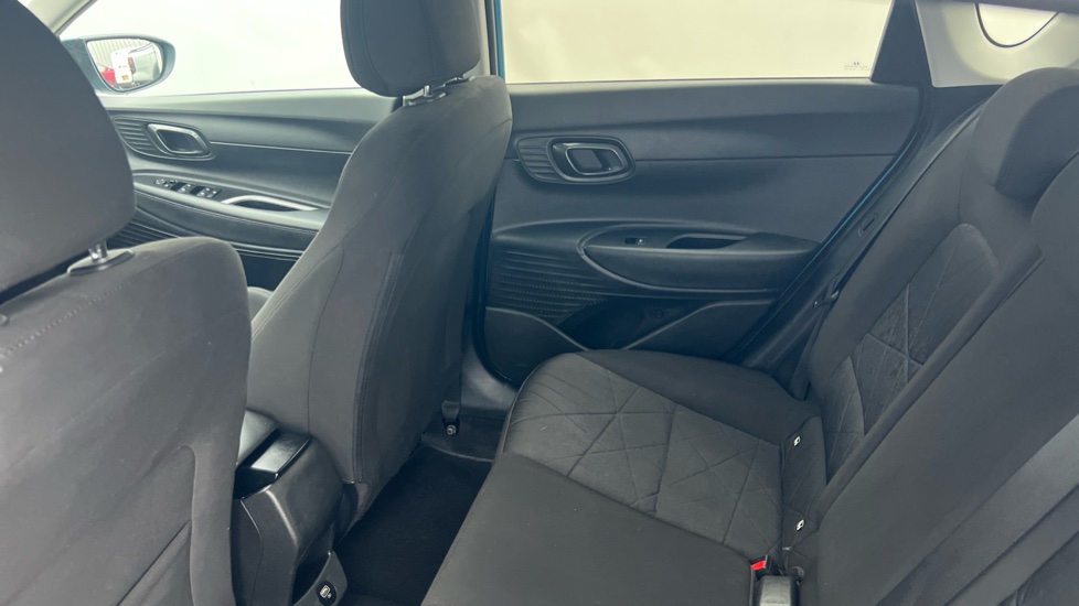 Hyundai BAYON 1.0 TGDi 48V MHEV Premium 5dr DCT Petrol Hatchback - Image 16