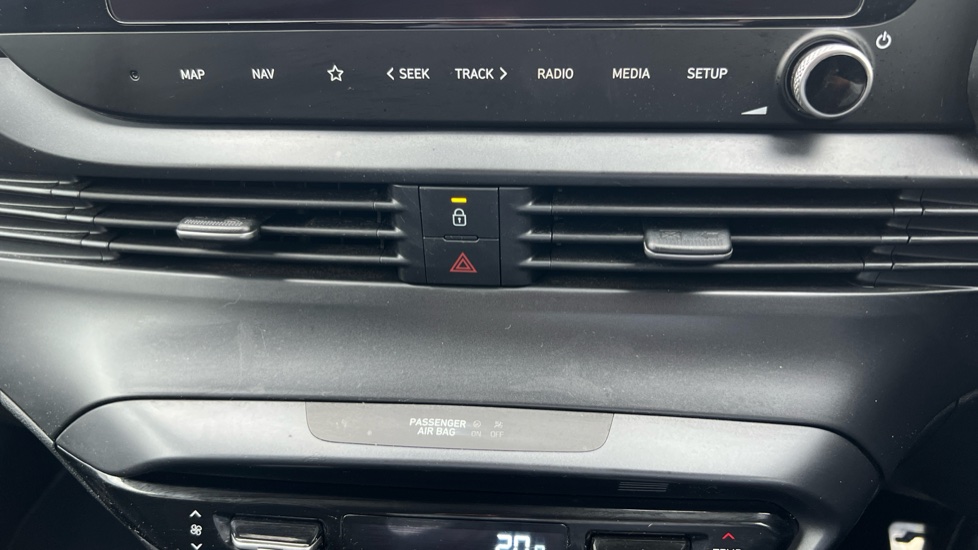 Hyundai BAYON 1.0 TGDi 48V MHEV Premium 5dr DCT Petrol Hatchback - Image 26