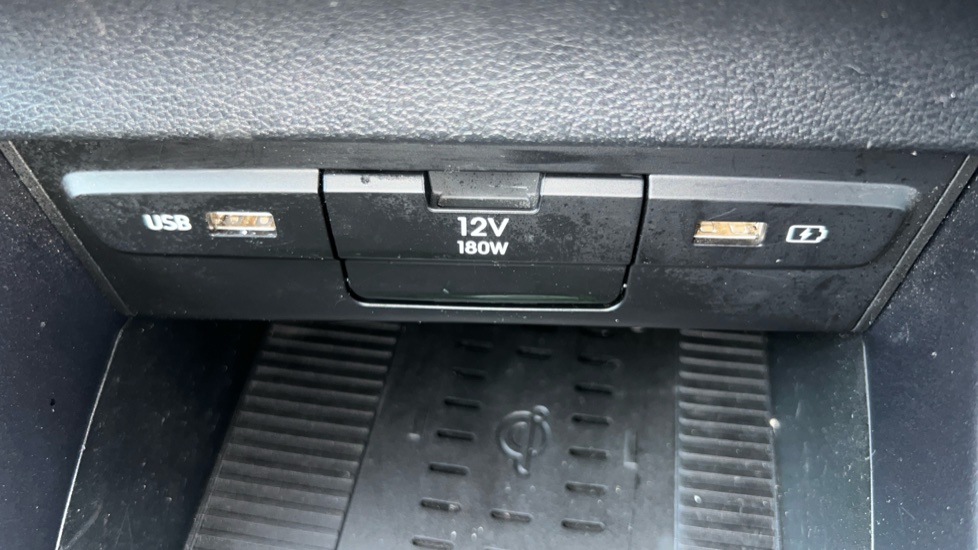 Hyundai BAYON 1.0 TGDi 48V MHEV Premium 5dr DCT Petrol Hatchback - Image 28